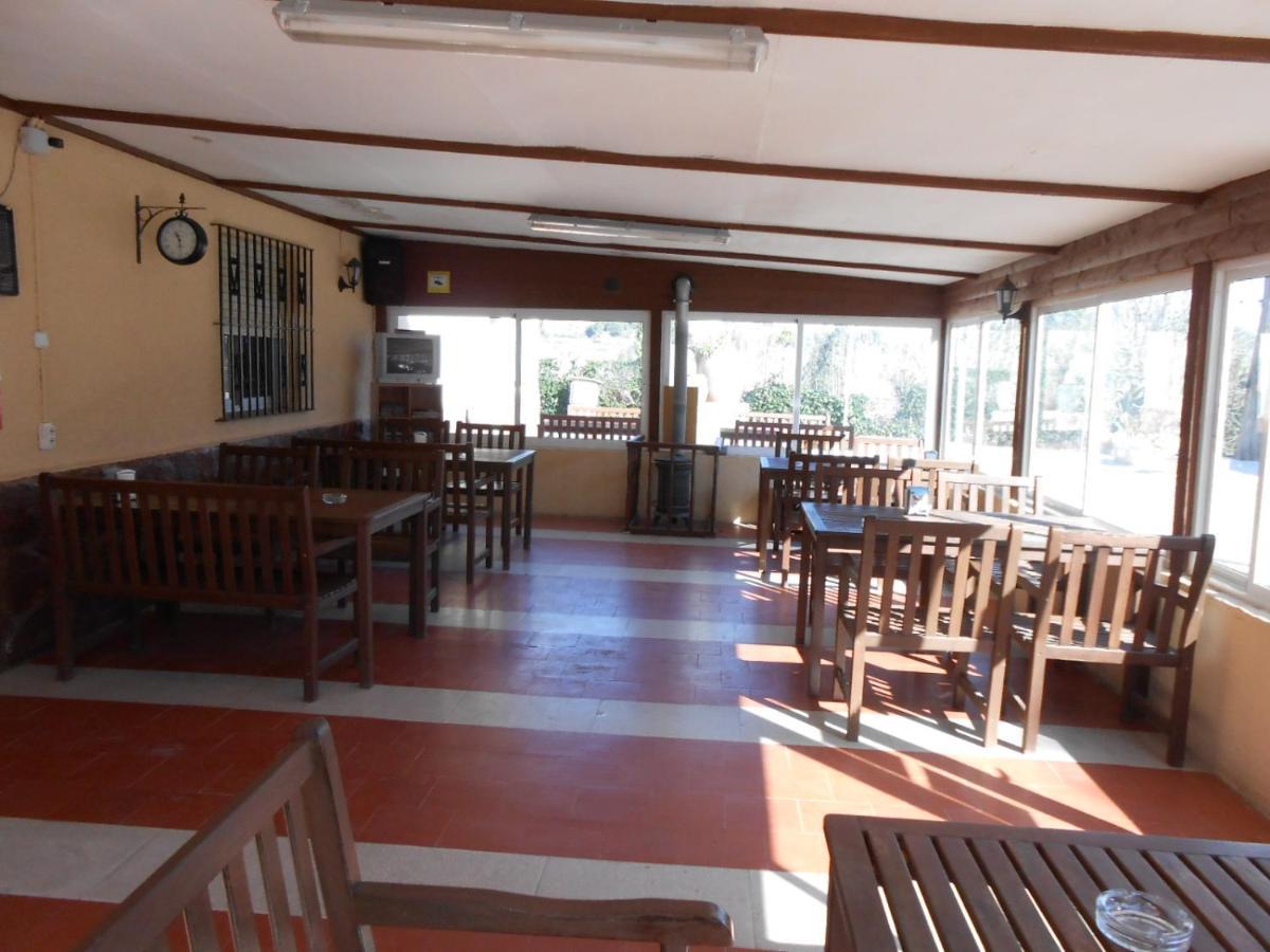 Hotel Oasis Country Park Rugat Esterno foto