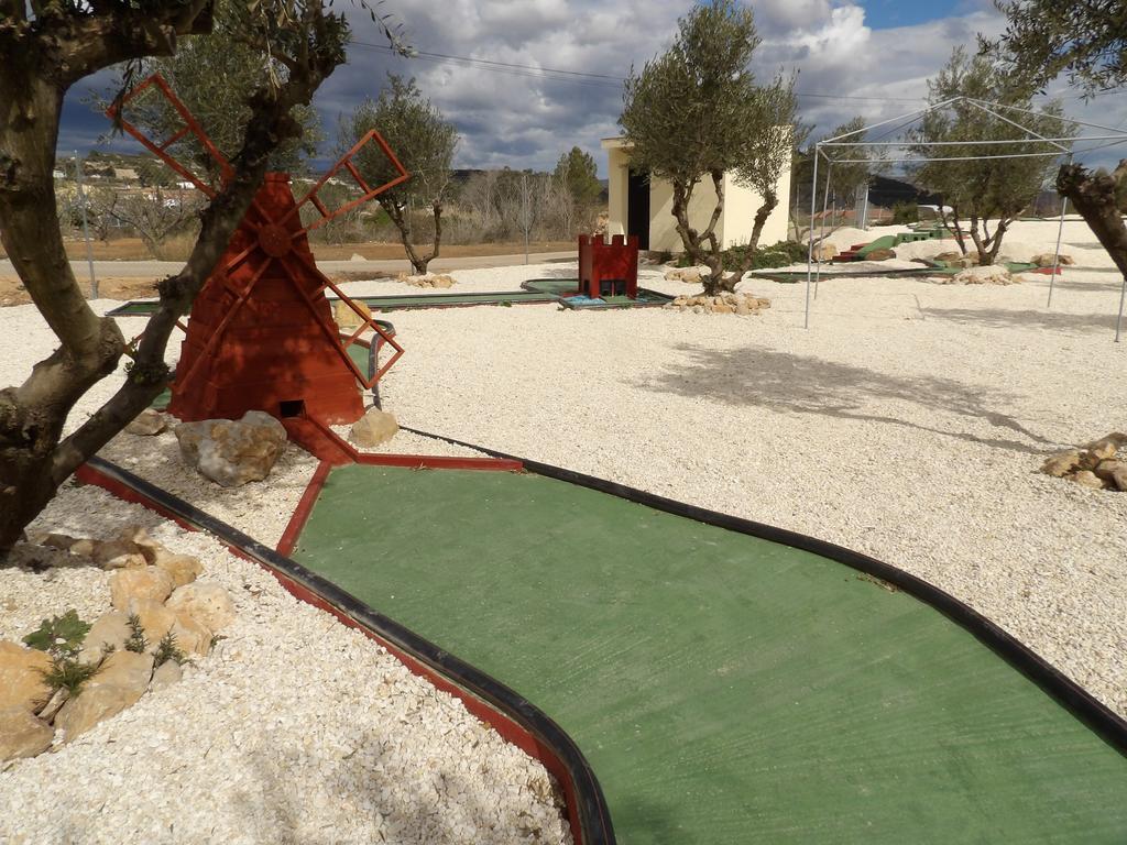 Hotel Oasis Country Park Rugat Esterno foto