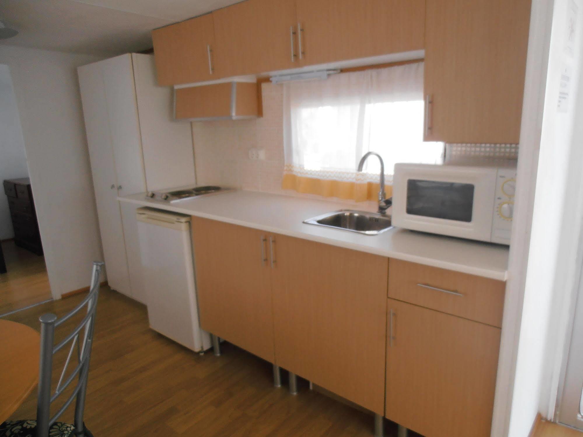 Hotel Oasis Country Park Rugat Esterno foto