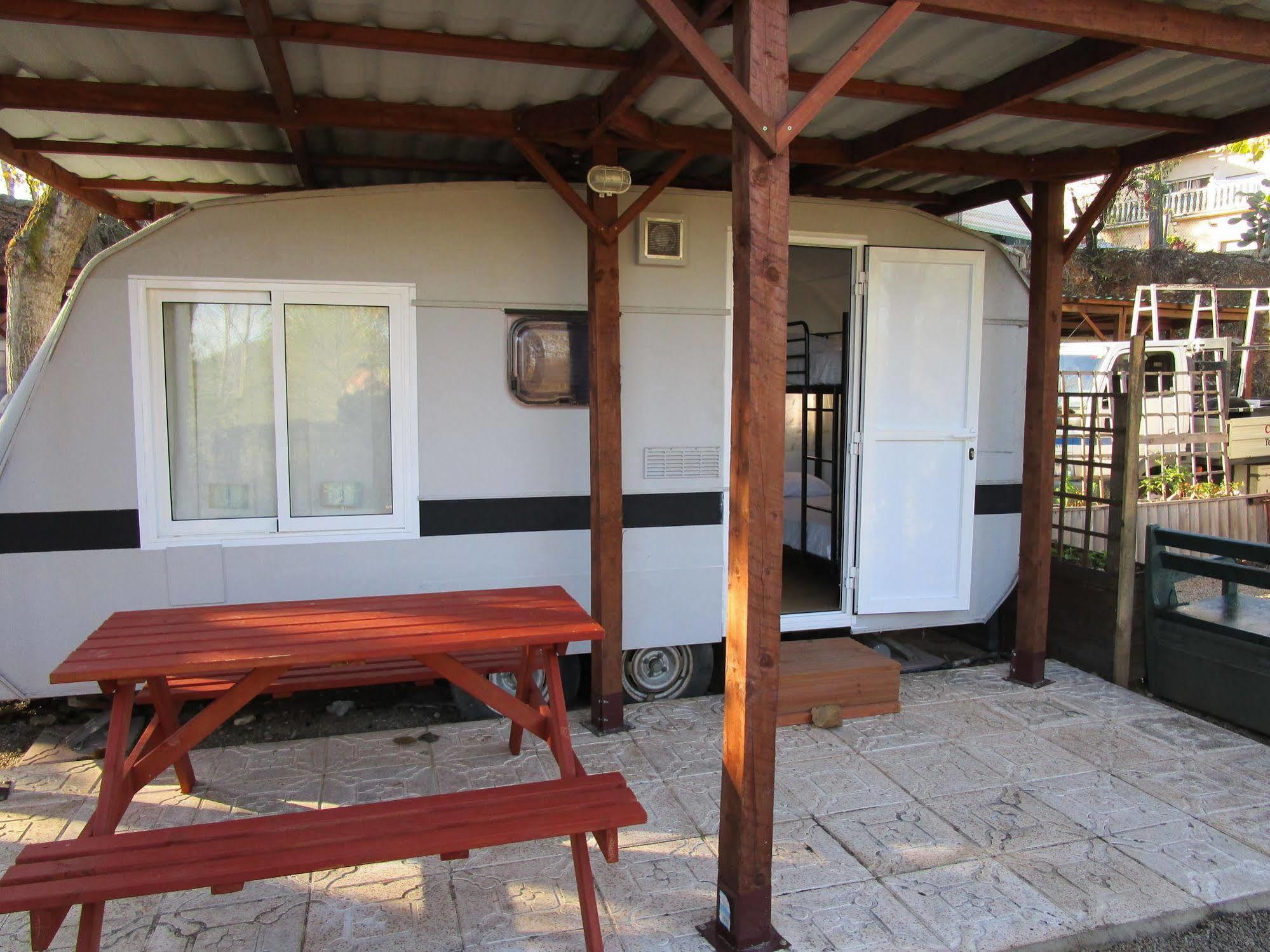 Hotel Oasis Country Park Rugat Esterno foto