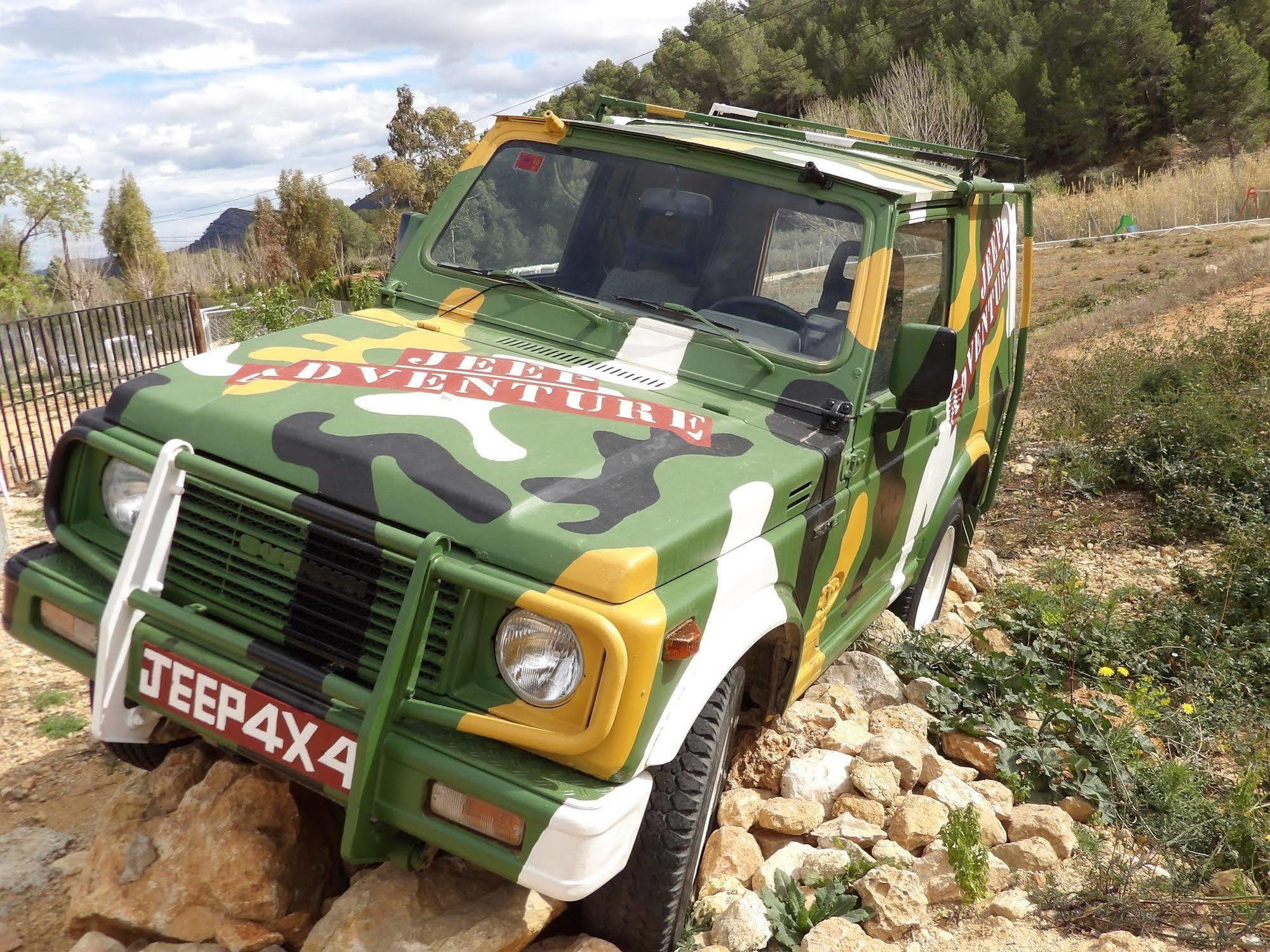 Hotel Oasis Country Park Rugat Esterno foto